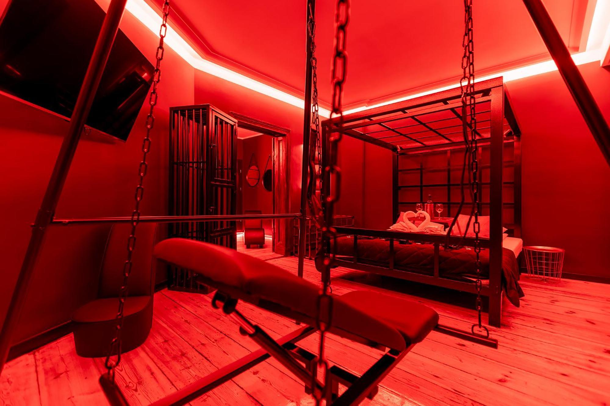 Secret Love Bdsm Poznaň Exteriér fotografie